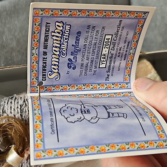 NIB Samantha Collection by Hollylane Limited Ed. Porcelain Doll w/ Stand 2004 - Picture 2 of 12